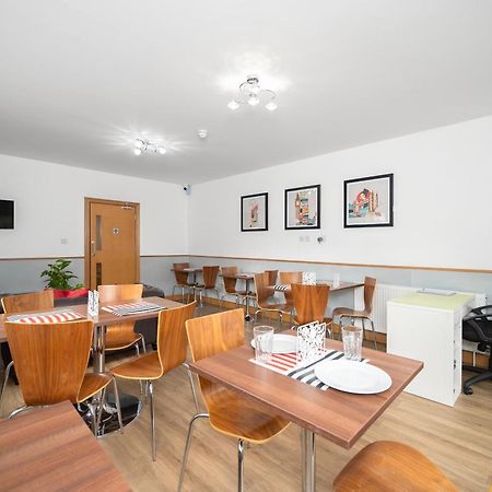 Flexistay Aparthotel Sutton Σάτον Εξωτερικό φωτογραφία