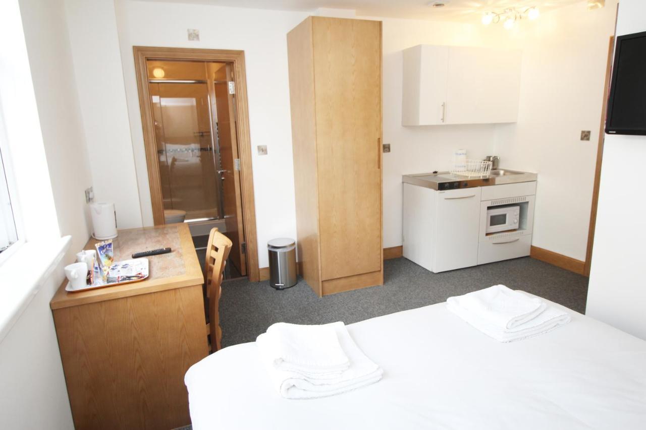 Flexistay Aparthotel Sutton Σάτον Εξωτερικό φωτογραφία
