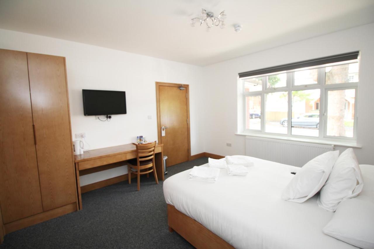 Flexistay Aparthotel Sutton Σάτον Εξωτερικό φωτογραφία