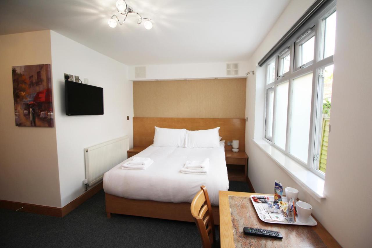 Flexistay Aparthotel Sutton Σάτον Εξωτερικό φωτογραφία