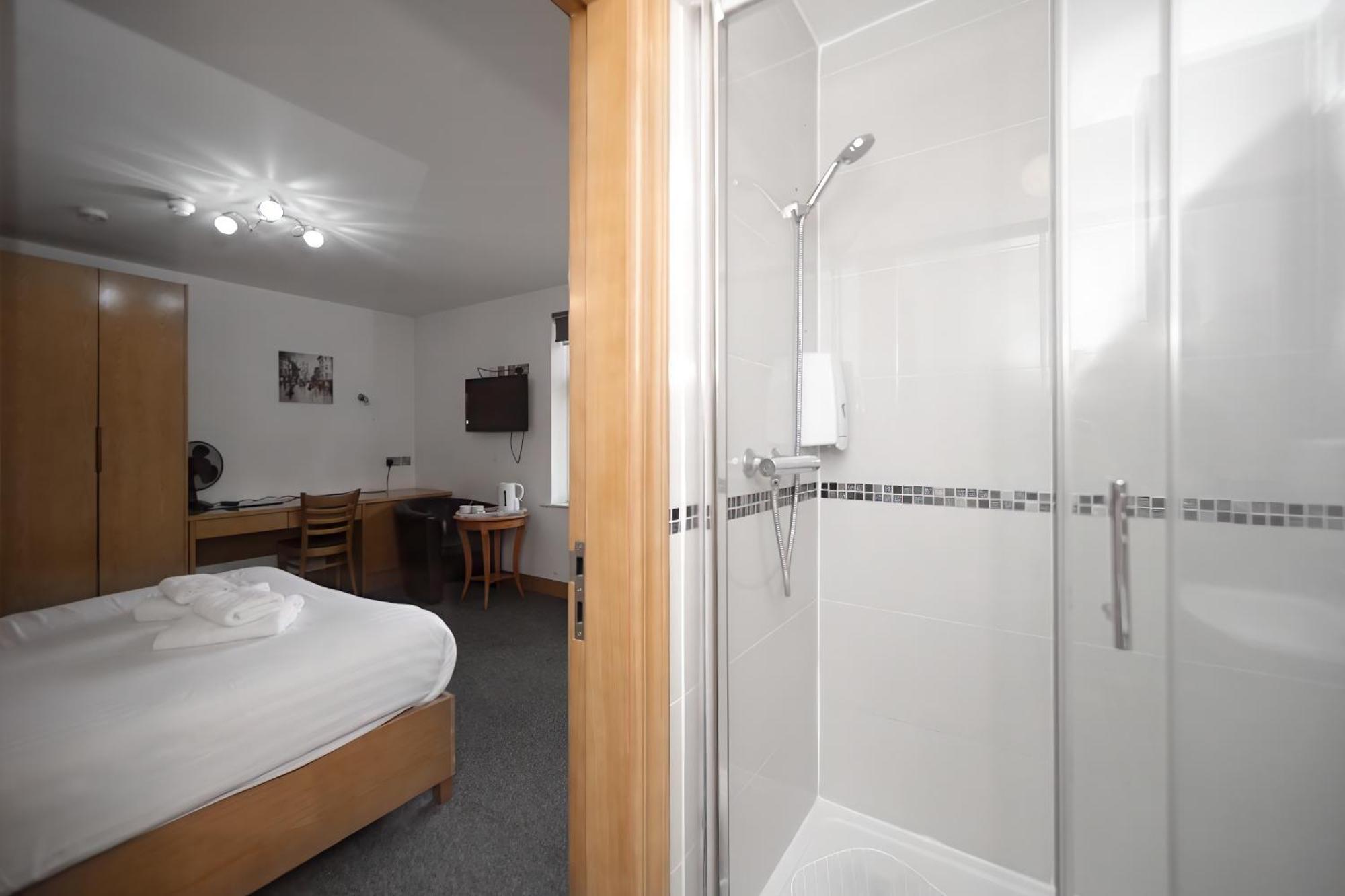 Flexistay Aparthotel Sutton Σάτον Εξωτερικό φωτογραφία