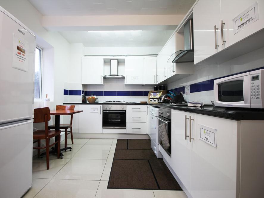 Flexistay Aparthotel Sutton Σάτον Εξωτερικό φωτογραφία