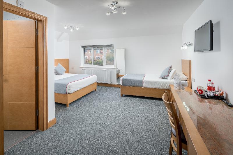 Flexistay Aparthotel Sutton Σάτον Εξωτερικό φωτογραφία
